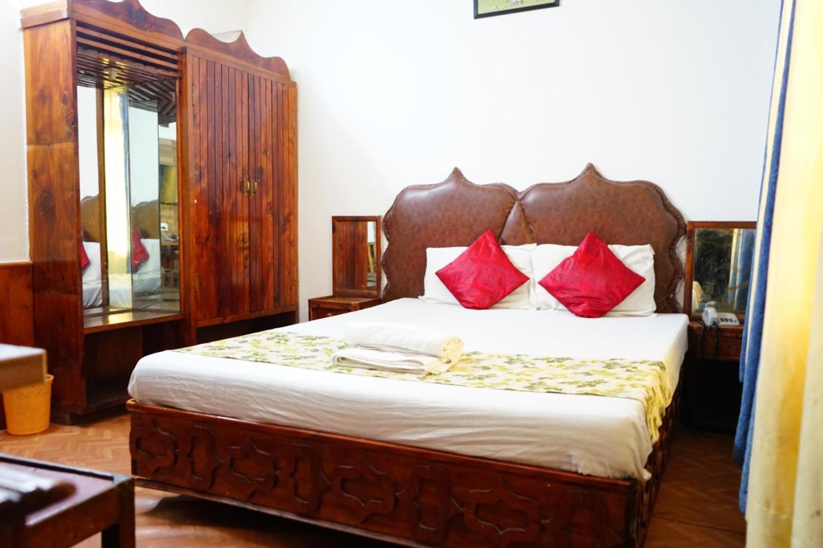 Hotel Magnolia Mallroad Manali - Manali (Himachal Pradesh) — Photos 2